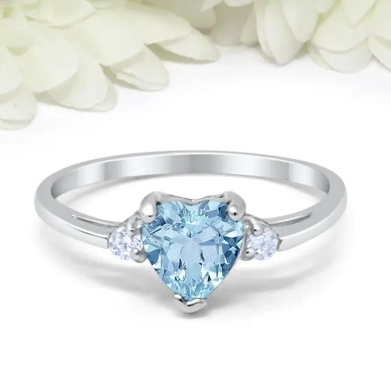 Huitan Mood Ring with Lovely Heart Design Brilliant CZ Prong Setting Silver Plated Best Christmas New Year Gift Rings for Women BEAUTY ABAYA BOUTIQUE